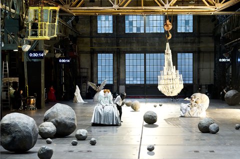 John Cage, Heiner Goebbels: »Europeras« 1&2, Jahrhunderthalle Bochum, 2012